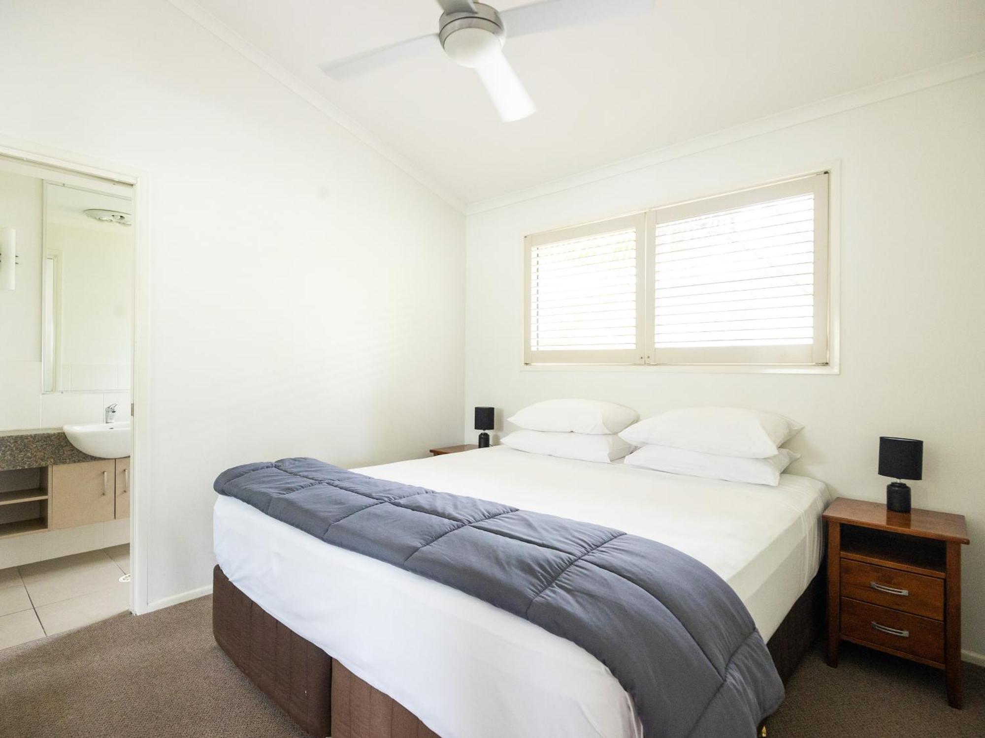 Nrma Treasure Island Holiday Resort Gold Coast Room photo