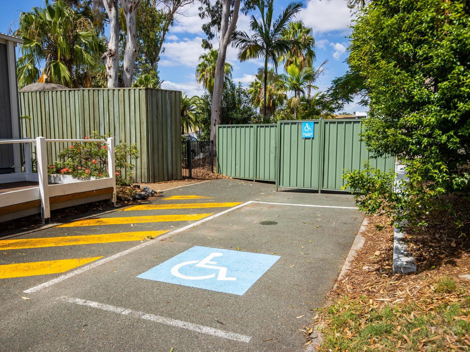 Nrma Treasure Island Holiday Resort Gold Coast Room photo